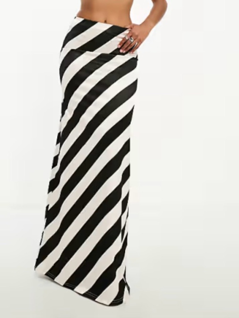 New ASOS Women's Black and White Diagonal Stripe Maxi Skirt Size 10 US